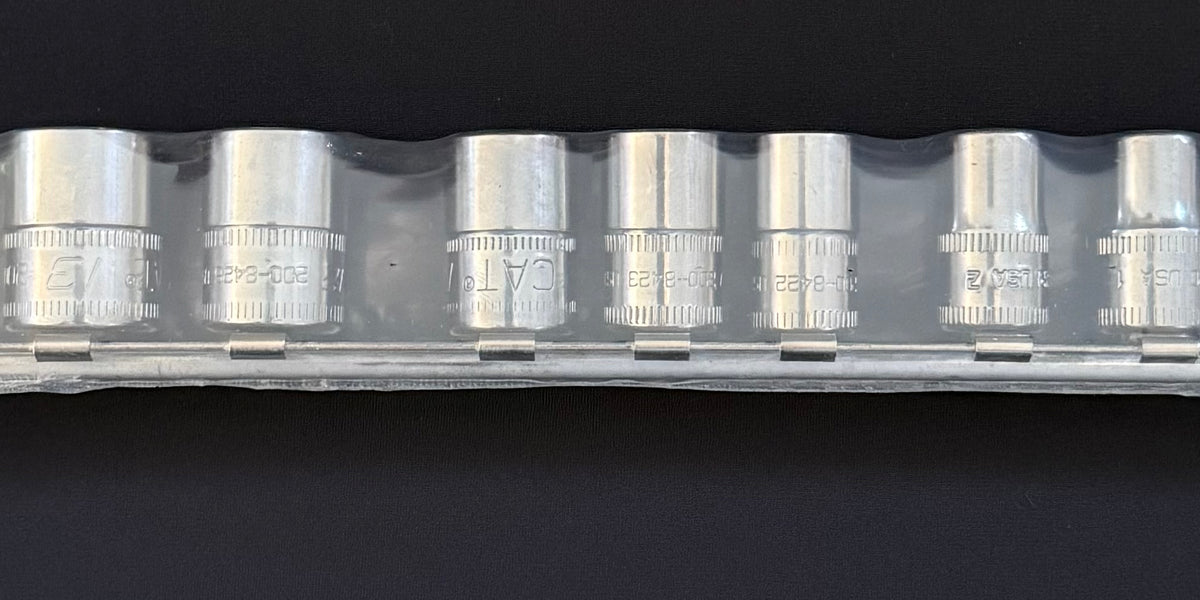 CAT 13 Piece Metric Socket Set 1/4