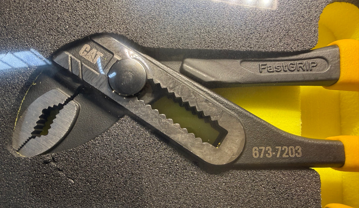CAT Water Pump FastGRIP Pliers 240mm 673-7203